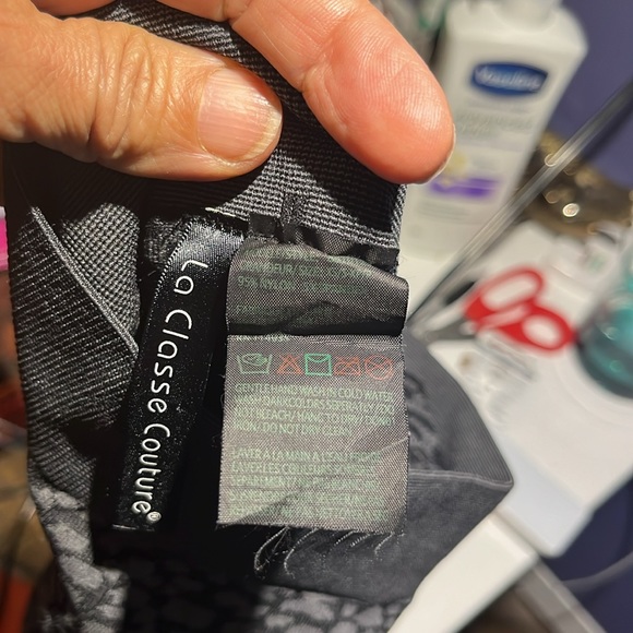 black grey very stretchy legging in pebble print - Picture 4 of 4